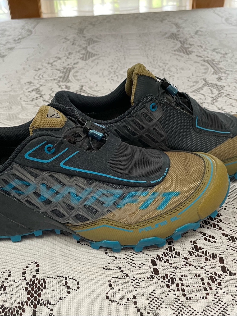 Women’s Dynafit SL GTX sz 8.5 Trail Running Shoes Sneakers